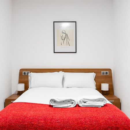 Wintowinrentals Quiet Apartment, Good Location, Free Parking มาลากา ภายนอก รูปภาพ