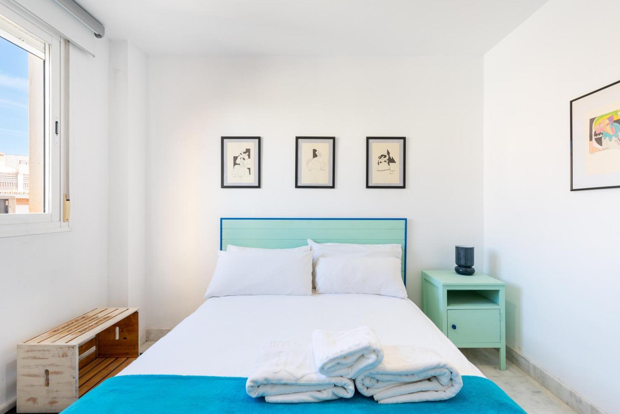 Wintowinrentals Quiet Apartment, Good Location, Free Parking มาลากา ภายนอก รูปภาพ