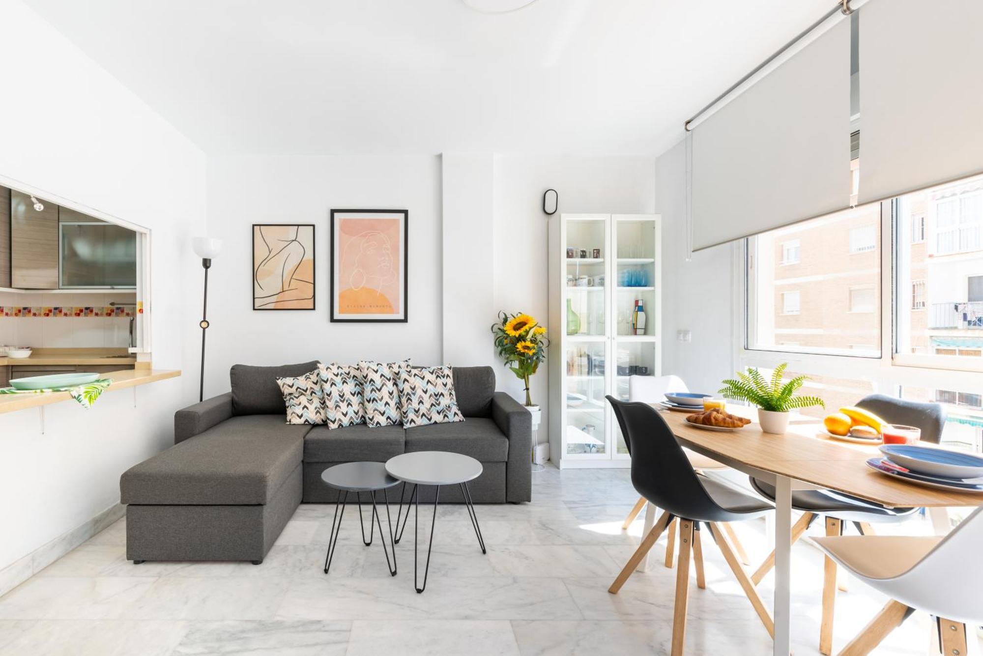 Wintowinrentals Quiet Apartment, Good Location, Free Parking มาลากา ภายนอก รูปภาพ