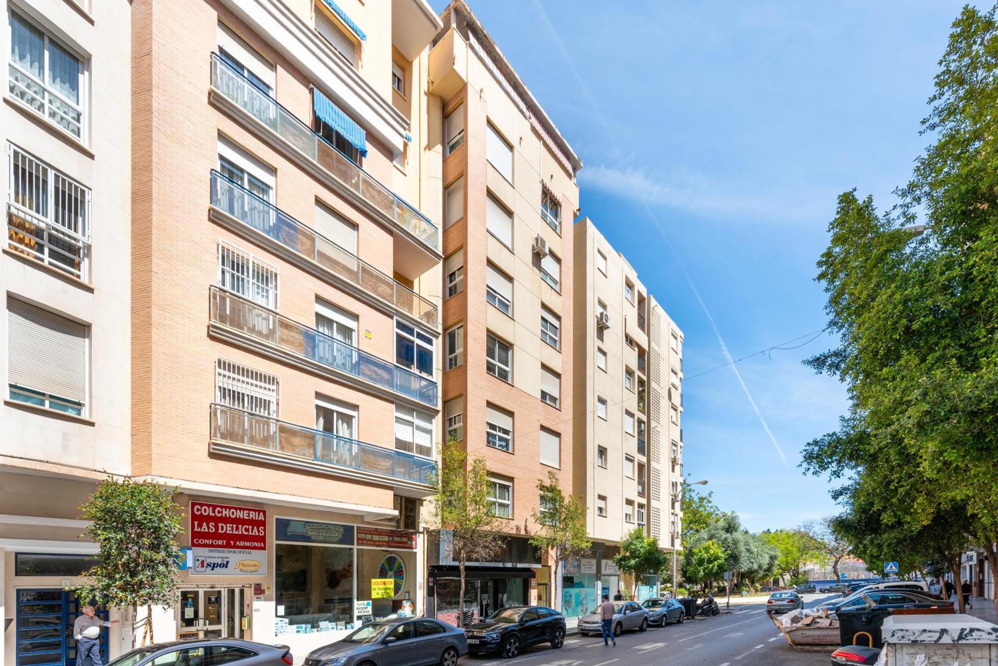 Wintowinrentals Quiet Apartment, Good Location, Free Parking มาลากา ภายนอก รูปภาพ